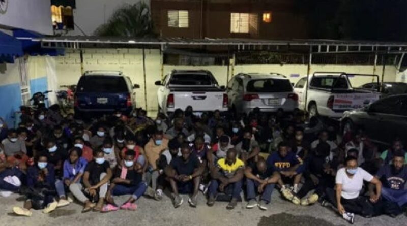 Armada apresa 97 haitianos y dos dominicanos se iban en yola a PR