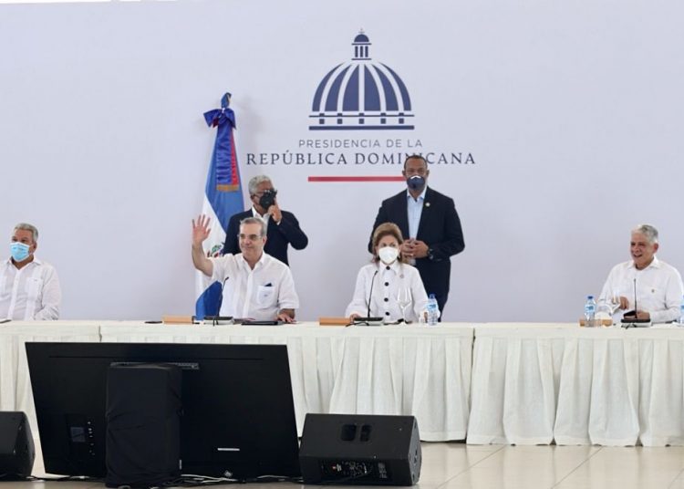 Abinader anuncia 156,000 millones en inversiones público-privadas en noroeste