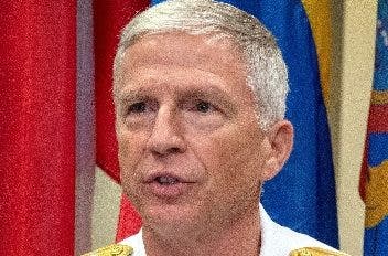 Jefe Comando Sur apoya una vía diplomática