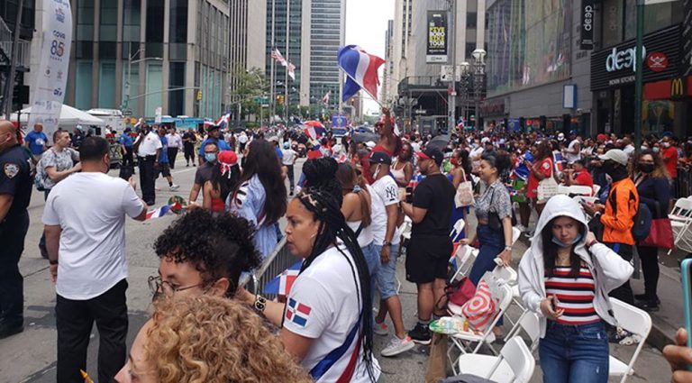 Miles asistieron al Desfile Dominicano de Manhattan