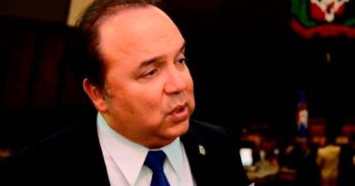 Vinicito Castillo advierte JCE no puede coartar libre expresión de políticos