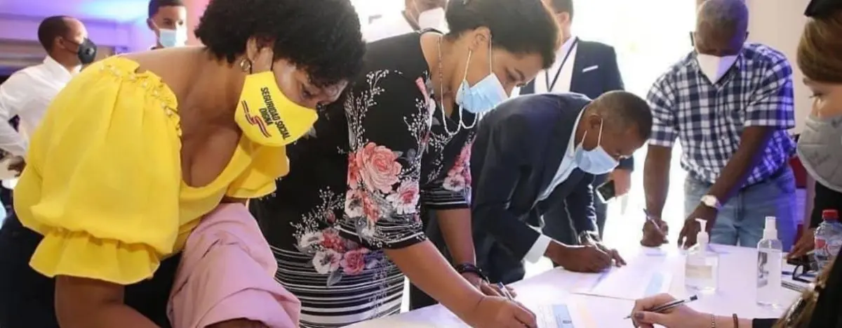 Ciudadanos claman “no más ARS, no más AFP”