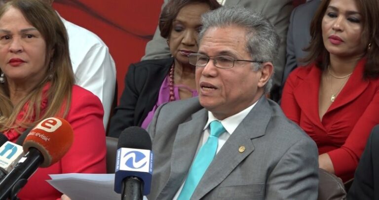 Médicos están listos para dejar de atender a los a más de cuatro millones de pacientes