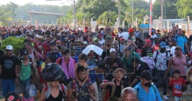 Caravana migrante reanuda camino rumbo a Ciudad México