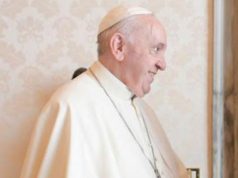 El papa expresa dolor por informe francés sobre abuso de Iglesia