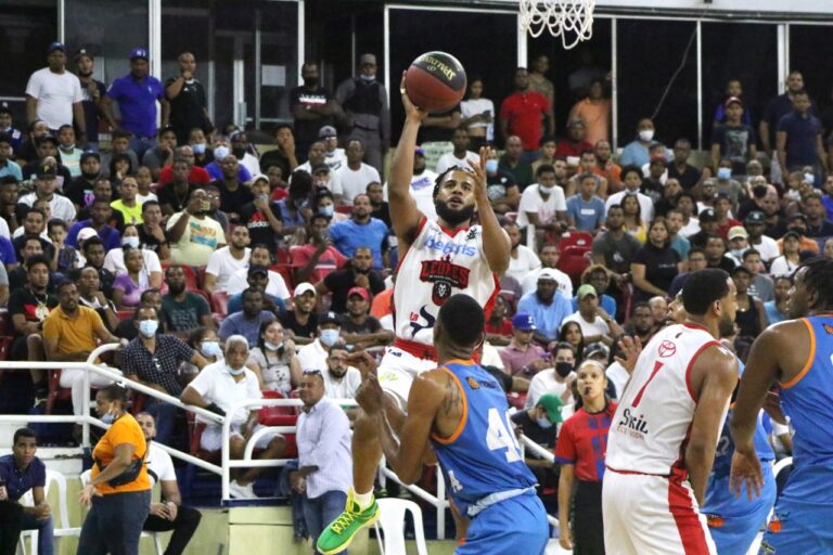 Leones vencen a los Titanes y se coronan campeones de la LNB