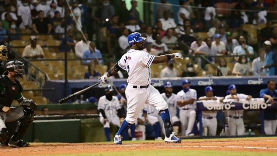 Licey y Aguilas mantienen invicto; Leones ganan primero beisbol RD
