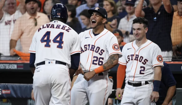 McCullers y Álvarez guían Astros sobre White Sox