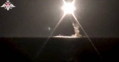 Rusia lanza misil supersónico desde submarino