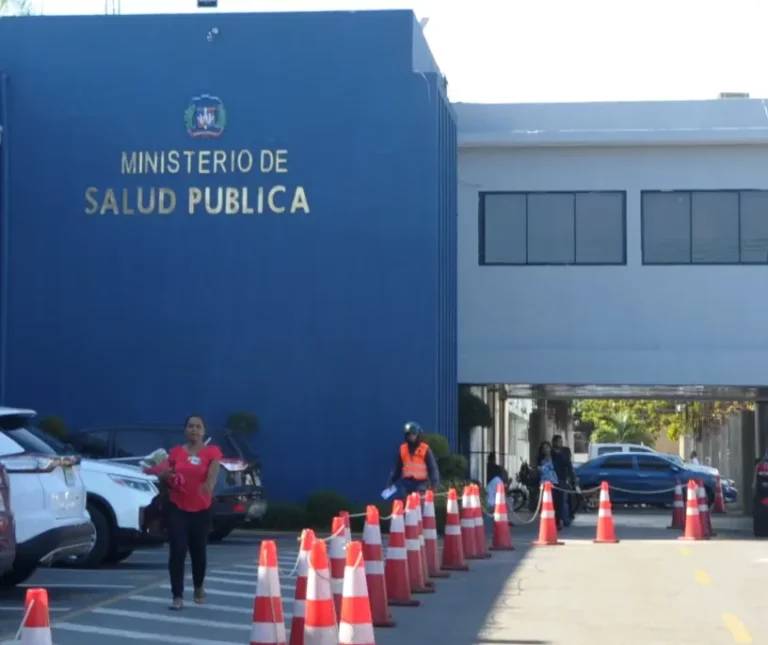 Incremento pacientes graves con covid en UCI, 244 y 1 54 en ventilación