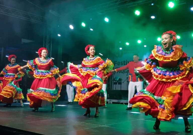 jóvenes