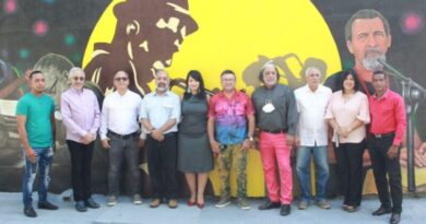 Alcaldía de Santiago inaugura “Mural de Ciudad” en reconocimiento a diez destacados músicos