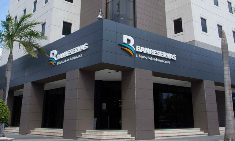 Banreservas advierte es falso enlace con supuesto regalo por aniversario 80