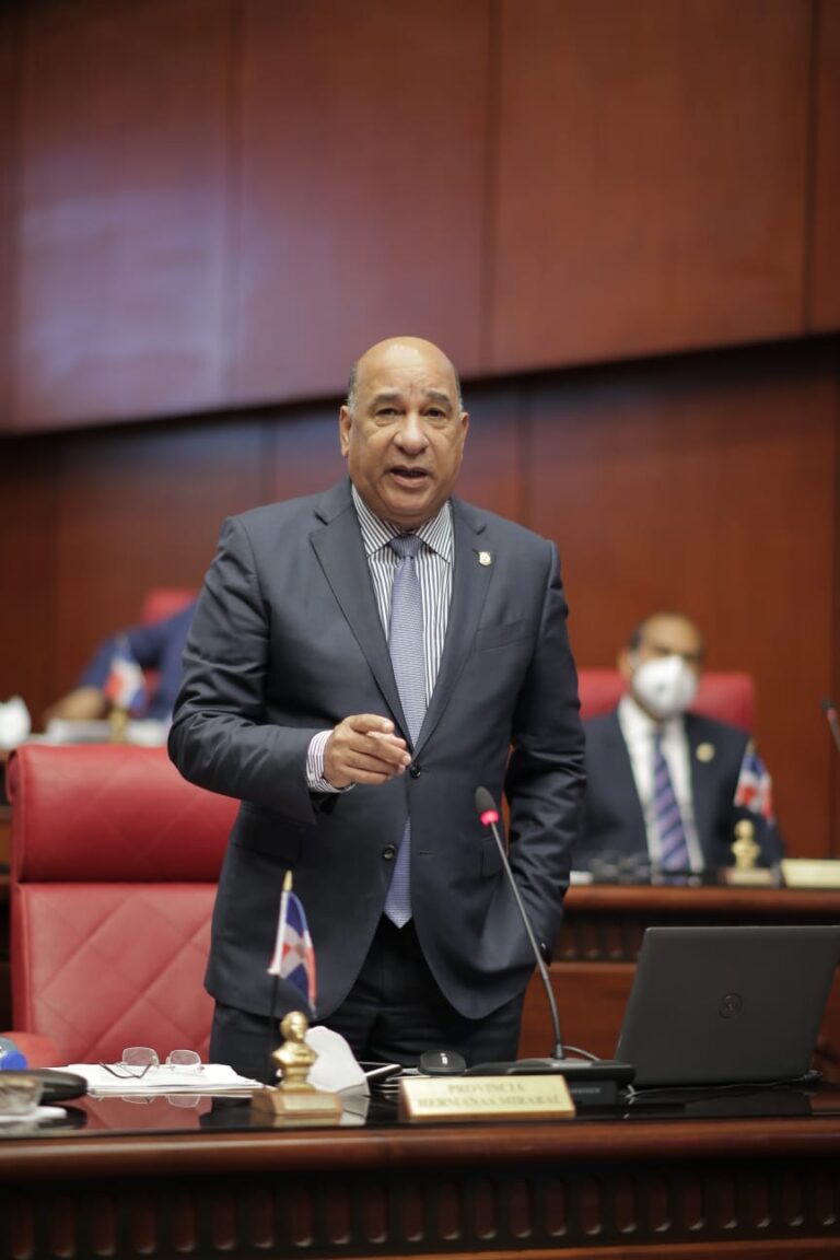 Senador Bauta Rojas: Le están entregando la Policía Nacional al sector privado