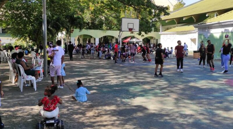 Complejo deportivo de La Barranquita abierto a la comunidad para sus actividades deportivas, sociales y familiares