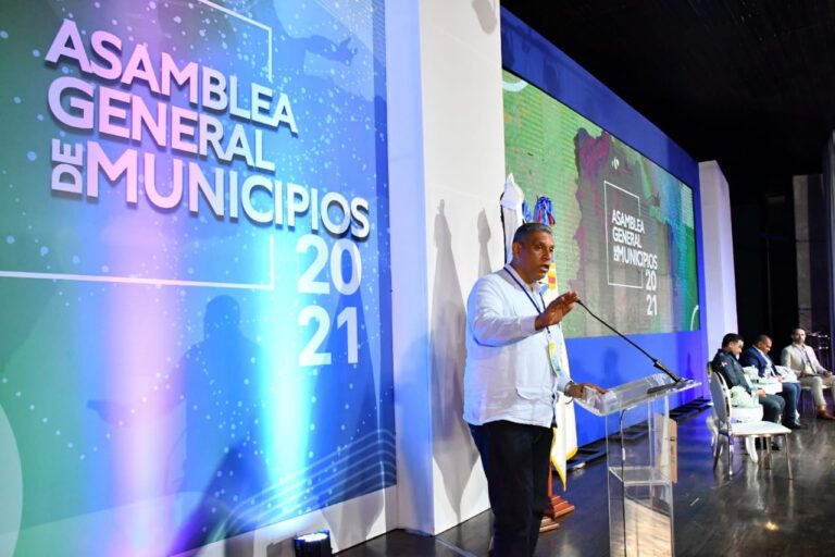 Ministro de Interior y Policía insta a alcaldes a empoderarse de seguridad ciudadana