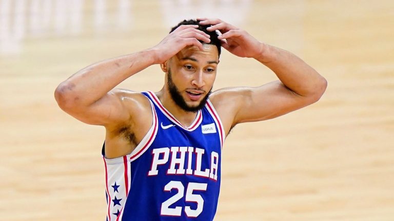 Los Sixers vuelven a multar a Ben Simmons