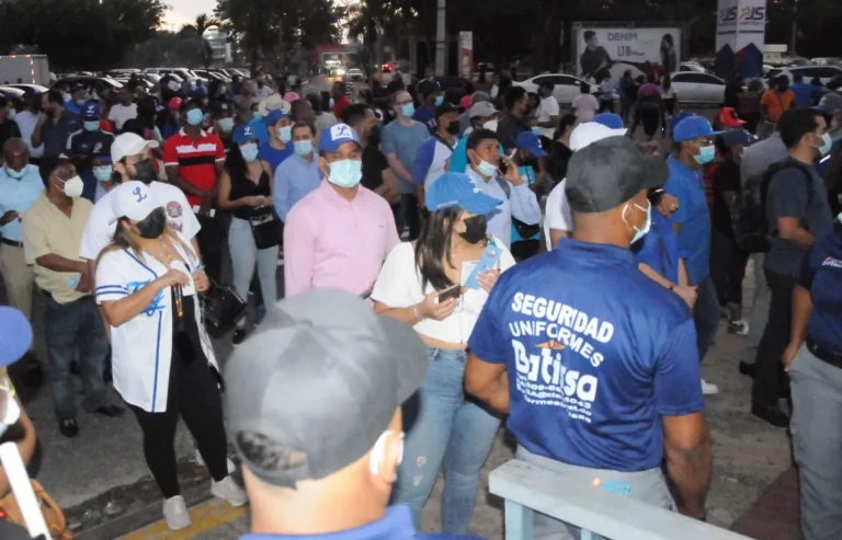 Con apoyo de LIDOM: El mercado negro “castiga” fanáticos