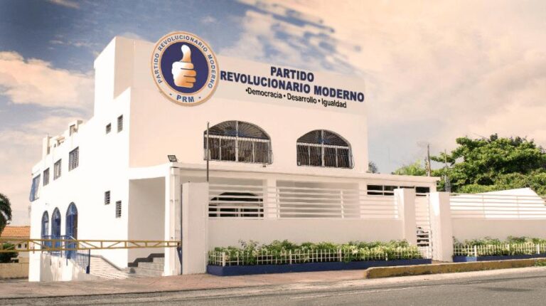 Abinader asistirá este jueves a reunión alta dirigencia del PRM