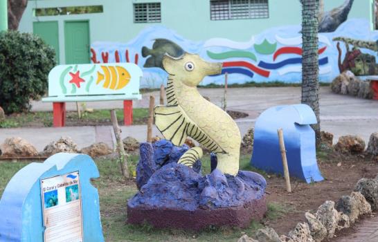 Alcaldía entrega más de 20 parques remozados en Santo Domingo Este
