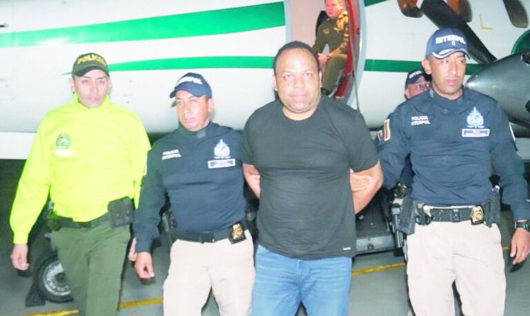 EE. UU. acusa a “César El Abusador” de sobornar funcionarios y policías