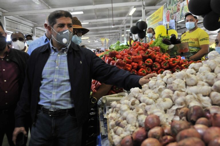 Gobierno garantiza abundancia de productos agropecuarios en Navidad y fin de año