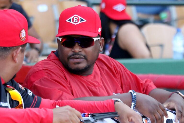 Leones del Escogido bota a Rodney Linares; Ronny Paulino será el nuevo dirigente