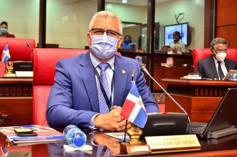 Senador pide Gobierno intervenga en pago de RD$33 MM a productores de cebolla