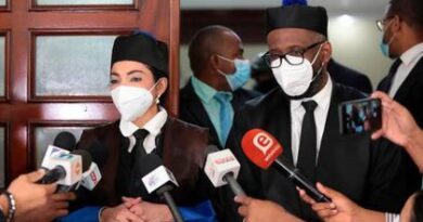 Yeni Berenice yWilson Camacho defienden su labor frente a la corrupción