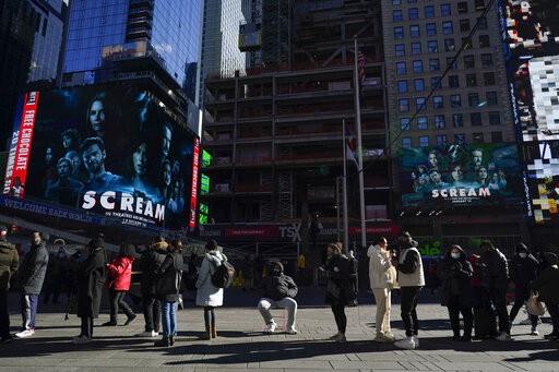 Entra en vigor orden de vacuna obligatoria en empresas de NY