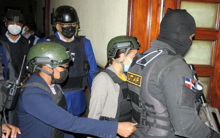 A prisión cinco oficiales implicados en caso Coral 5G