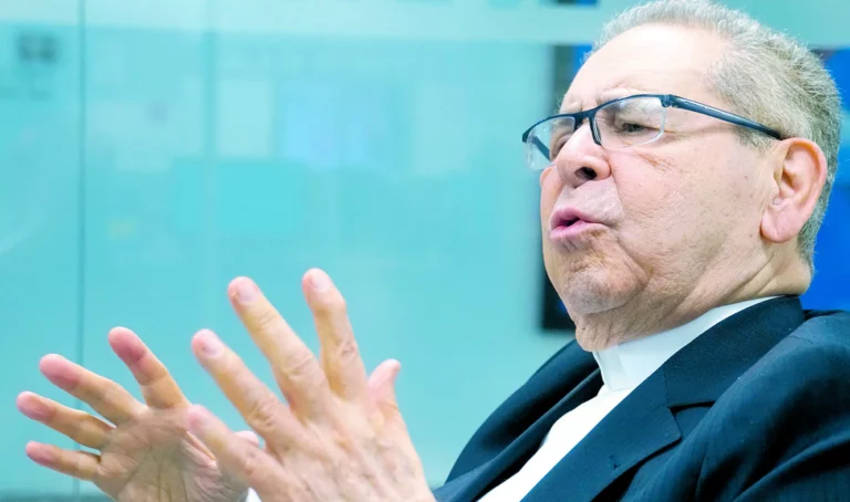 Actos fúnebres de monseñor Agripino Núñez Collado iniciarán este lunes