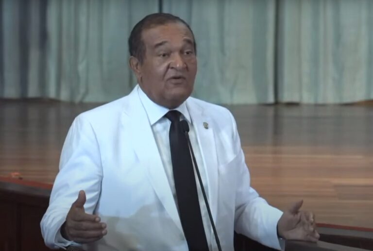 Antonio Marte renuncia bloque senatorial Fuerza del Pueblo y dice formará tienda aparte