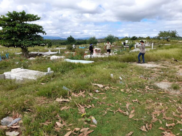 Cementerio informal de Los Alcarrizos ya acoge a más de 4 mil muertos