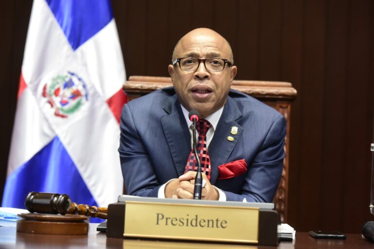 Diputados terminan lectura de Código Penal y aplazan su conocimiento hasta el próximo martes