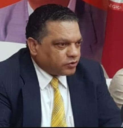 Comunicado de Mario Díaz a la Prensa Nacional y la Opinión Pública