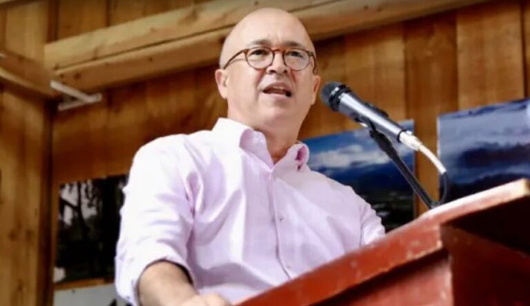Domínguez Brito advierte subir más los combustibles será el golpe de gracia para dominicanos