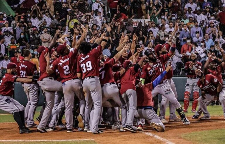 Gigantes vuelven a vencer a las Estrellas y dominan la serie final