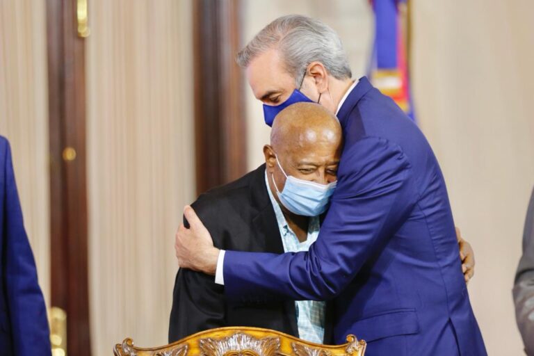 Presidente Abinader dispone nivelar desde este mes 92,627 pensiones civiles a 10 mil pesos