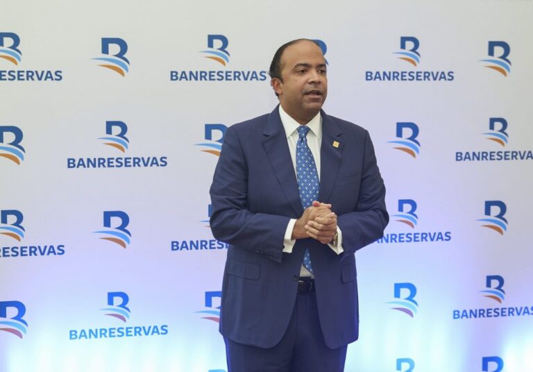 Samuel Pereyra anuncia Banreservas abrirá una oficina de representación en Madrid