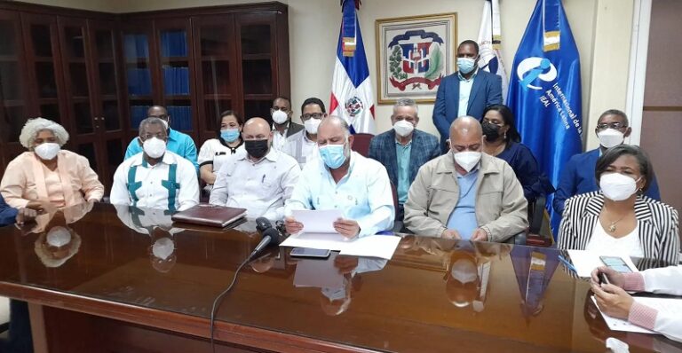 ADP ratifica llamado a maestros no acudir a clases presenciales