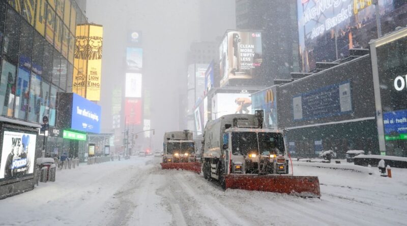 Primera gran tormenta de nieve 2022 causa estragos en NY y NJ