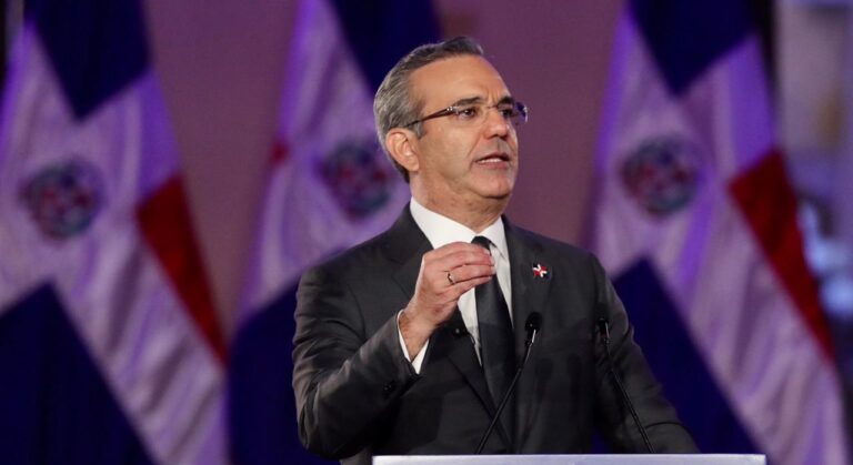 Abinader dará el domingo el primer picazo para construir verja en la frontera