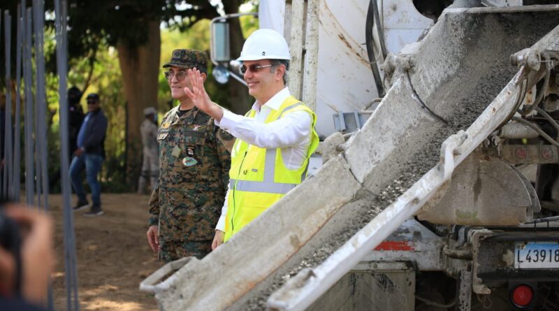 Con inversión de 1750 millones de pesos, presidente Abinader inicia construcción de verja perimetral en frontera con Haití