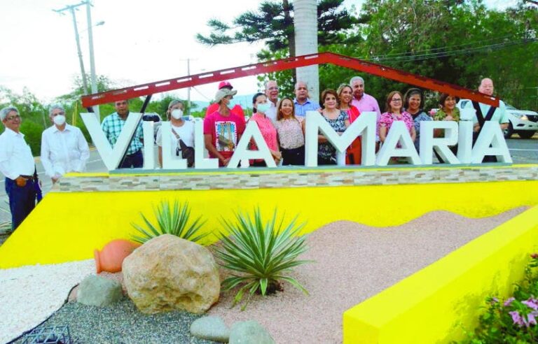 Alcaldía de Santiago entrega embellecida isleta de Villa María
