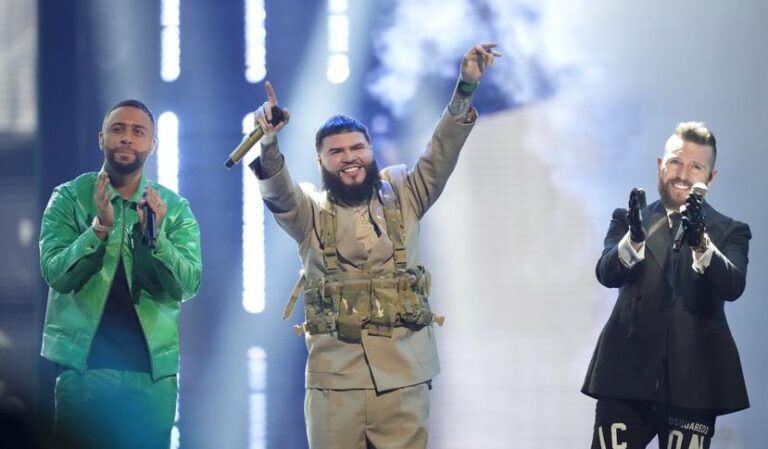 Farruko recibe el premio “Excelencia Urbana” en Premio Lo Nuestro