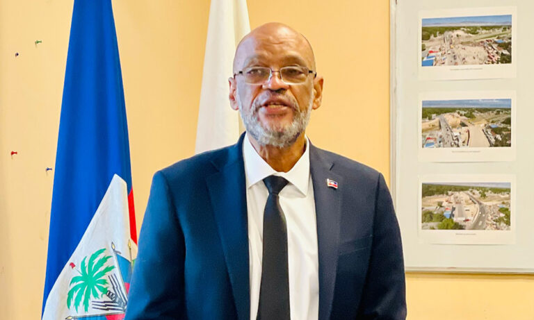 HAITi: Henry se aferra a jefatura Gobierno ante desafío opositor