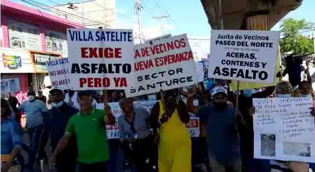 Munícipes de Villa Mella demandan arreglo de calles, aceras y contenes