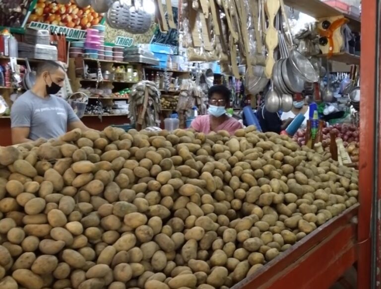 Pequeños comerciantes denuncian precios de productos de primera necesidad se han disparado