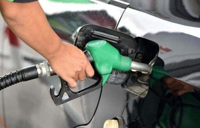 Precios de los combustibles se mantienen estables
